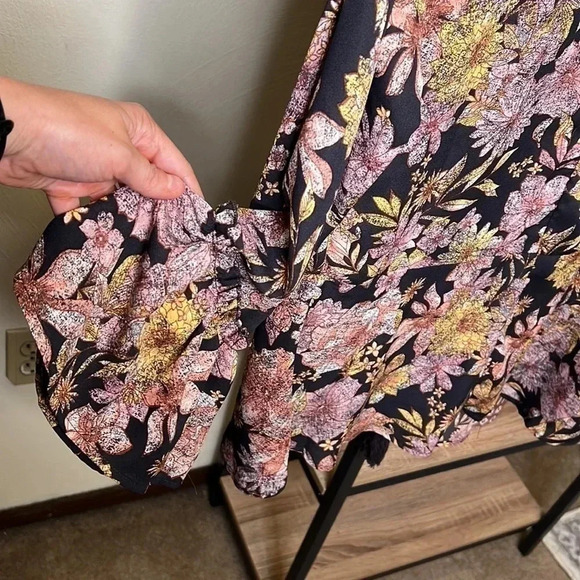 MAURICE’S Crochet Black Floral Kimono Cardigan - Picture 5 of 7